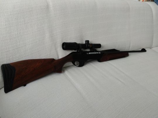 Imagen Vendo Rifle Benelli Argo calibre 300 con visor Shilba