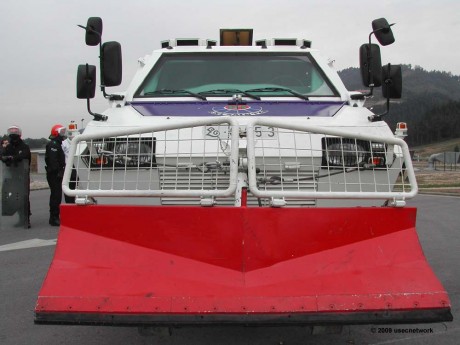 Vamos a intentar hacer un hilo donde podamos incluir todas las tanquetas o vehiculos especiales usados 90