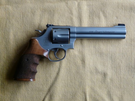 Pistola Heckler & Koch USP Match Bicolor - 400€
9mm, Sin caja, 2 cargadores.
Regalo dies del 9mm y 41