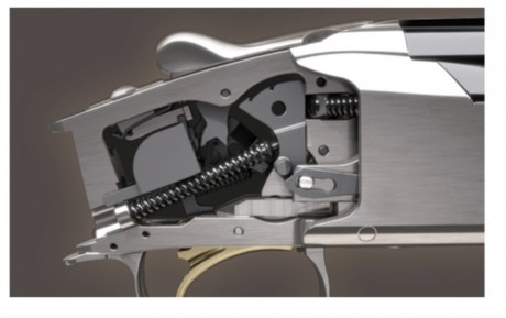 En 2012 la compañía FN Browning presento en sociedad su séptima generación del modelo B25, la Browning 61