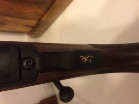 Rifle browning cerrojo x bolt hunter calibre 7 mm rem mag completamente nuevo, solo se ha usado para ponerlo 12