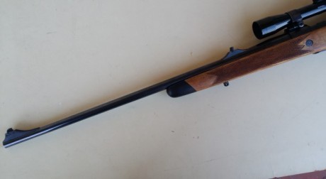 Hay un fierro en el foro que me gusta y saco este precioso rifle a la venta.
Se trata de un Kettner, acción 11