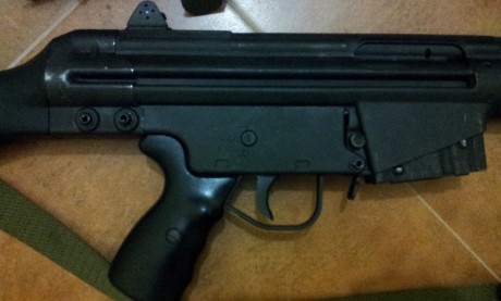 Se vende Cetme C de Mike Custom Guns con accesorios, incluye:
- Culata de G3 negra adaptada a Cetme
- 12