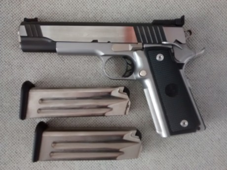 Pistola Heckler & Koch USP Match Bicolor - 400€
9mm, Sin caja, 2 cargadores.
Regalo dies del 9mm y 01