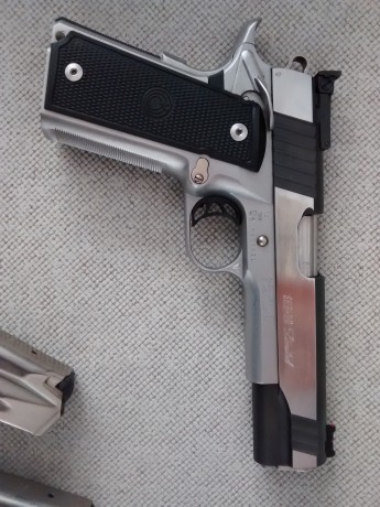 Pistola Heckler & Koch USP Match Bicolor - 400€
9mm, Sin caja, 2 cargadores.
Regalo dies del 9mm y 00