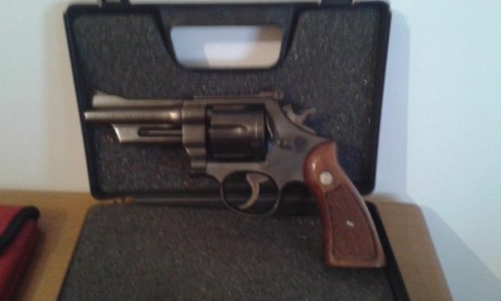 Vendo Revolver  S & W  357 HIGHWAY  PATROL MAN 4 " en perfectas condiciones. Guiado en F, 
documentos 00