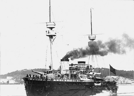 Es de todos conocida la destrucción de la escuadra del Almirante Cervera pero hubo combates navales, de 71