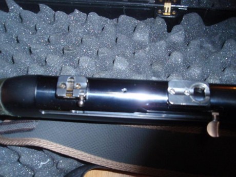 Se vende conjunto Rifle Benelli Argo modelo  Confortech, visor de batida SHILBA modelo SAFARI RD30 de 21