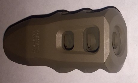 Se vende este magnífico "muzzle brake" (freno de boca) del prestigioso fabricante PRECISION 12