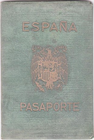  EN RECUERDO Y HOMENAJE A LOS QUE YA NO ESTÁN. 

Si pones en  GOOGLE   PASAPORTES EN LA MEMORIA  da igual 100