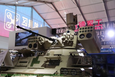 La versión BMP-T china:

El clasico cañón de 30 milímetros
La clasica ametralladora media
4 cuatro misiles 02