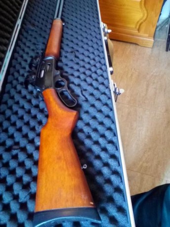 Se vende rifle Marlin 30AS, en buen estado de uso, con las maderas restauradas al aceite, se regalan las 00