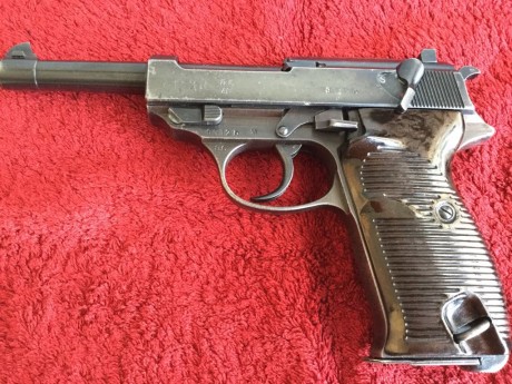 VENDO WALTHER P38 Ac40 en Libro del coleccionista por 2300€, el arma se encuentra en estado original con 00