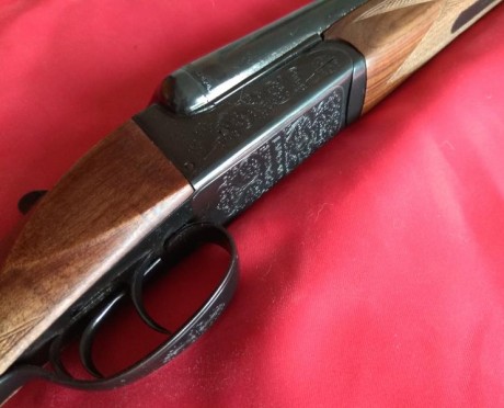 Escopeta de caza Laurona, en calibre 16, fabricada en el año 98, nueva a estrenar , jamás ha  efectuado 02