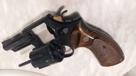 Vendo este Revolver Astra de tres pulgadas guiado en F esta muy bien conservado practicamente nuevo lo 00