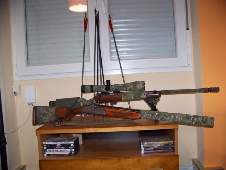 Vendo rifle CESKA 452 AMERICAN . . . EQUIPADO CON visor pentax gameseeker 30 8. 5-32x50, camuflado, con 00