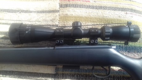 Un compañero vende este rifle como nuevo, comprado este año pasado y no a tirado nada. CZ calibre 17hrm 42