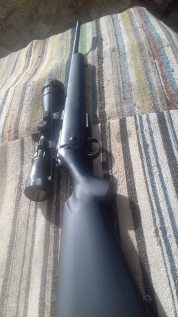 Un compañero vende este rifle como nuevo, comprado este año pasado y no a tirado nada. CZ calibre 17hrm 52