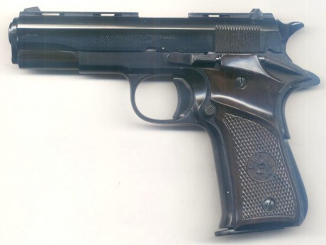 Vendo Pistola Llama XV calibre 22 para guiar en A :Zeb:  (100 euros)
No es la de la foto porque la tengo 00