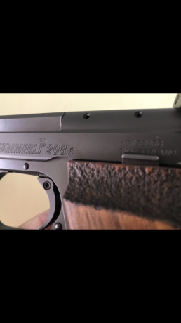 Se vende Hammerli 208 S calibre 22 lr., único propietario y muy poco usada, la pistola se vende con dos 02