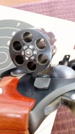 Vendo revólver Cal 357 S&W modelo 28 con frame N el más robusto de la firma, cañón 4" , doble 10