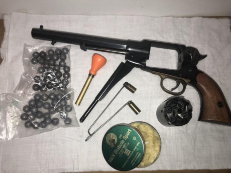 Vendo Revólver Remington 1858 (Armi San Marco) con muy poco uso. Calibre .44
Las chimeneas se encuentran 00
