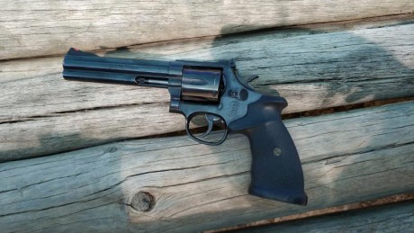 Hola:

Se vende revolver SW modelo 586 de 6 pulgadas en buen estado.

Precio 250€ + portes si no se entrega 02