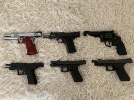 Se venden las siguientes armas: 
(SE ENCUENTRAN EN MÁLAGA)
Glock 34 Gen 4, en perfecto estado, comprada 02