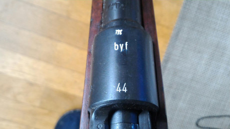 Buenas, lo dicho vendo K98 fabricación Mauser byf, 1944, buen estriado, en muy buen estado.
Calibre original 12