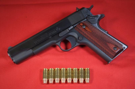 Vendo  pistola   COLT  1911    Cal.  .45 ACP   "Serie 80"  - absolutamente nueva -  Se compró 02