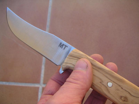 Os presento el nuevo cuchillo MT Alimaña, diseñado por Manuel de la Torre con mi humilde colaboración. 11