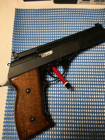 Vendo pistola Astra TS22 en muy buen estado estético y de funcionamiento. Muy precisa, es ideal para iniciarse 00