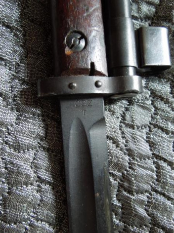 Bayoneta de Mauser VZ24, el Mauser de Checoslovaquia. 
Años 30. Marcaje CSZ T, la T indica que perteneció 00