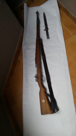 Buenos días.
A la venta este Mauser chileno mod.1912 fabricado por Steyr ( Austria ).
El arma se encuentra 02
