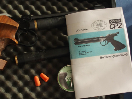Se vende extraordinaria pistola de competición Walther CP2 modelo Match, mejorado el punto de mira y con 02