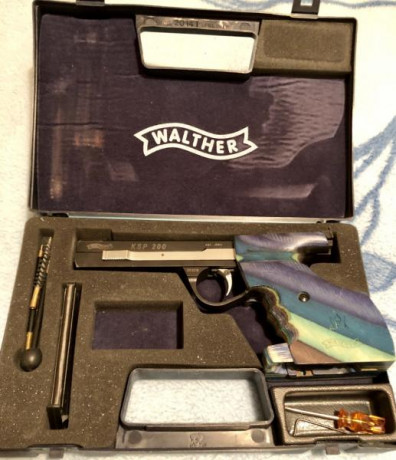 Vendo pistola de competición WALTHER KSP200 del calibre 22 LR !!!
Maletín, 2 cargadores y empuñadura original 01