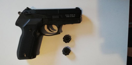 Vendo Gamo PT80 CO2 Cal .177 / 4,5mm

Dos cargadores tipo revolver de ocho proyectiles cada uno.

Con 10