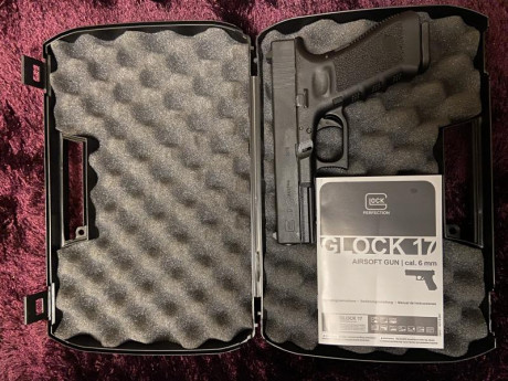 Vendo Glock 17 de Umarex a estrenar, fue un regalo y no lo voy a utilizar. Adjunto maletín de transporte 00