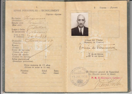  EN RECUERDO Y HOMENAJE A LOS QUE YA NO ESTÁN. 

Si pones en  GOOGLE   PASAPORTES EN LA MEMORIA  da igual 151