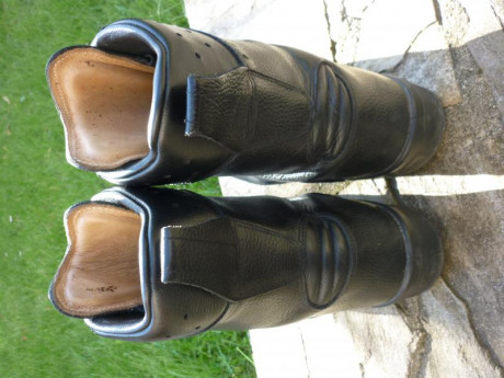 Vendo botas Haix de fabricacion alemana, en piel hidrofugada, con forro interior en piel vacuno, increiblemente 00