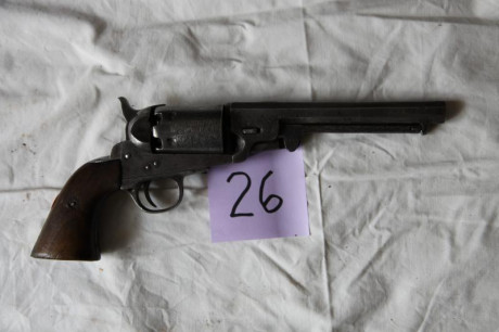Se vende:

1 revolver retrocarga de 6 tiros.
1 revolver avancarga de 6 tiros
1 pistola tipo Derringer.

Todo 01