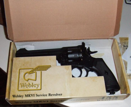 Vendo revolver WEBLEY MARK IV SERVICE REVOLVER, de CO2 COMPRADO EN DICIEMBRE 2019
ESTÁ COMPLETAMENTE NUEVO. 01