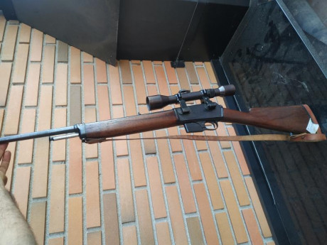 Se vende 
El Winchester modelo 1907 (también conocido como el Modelo 07), es un rifle semiautomático producido 00