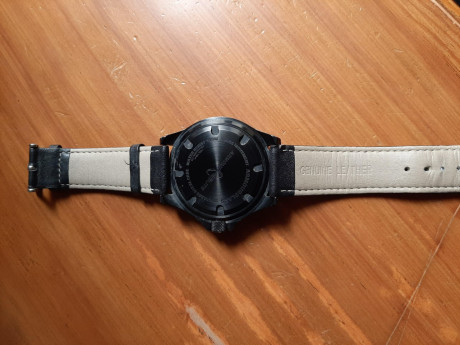Pongo a la venta un magnifico reloj con iluminación de  tritio con función GMT hecho en suiza ArmourLite 11
