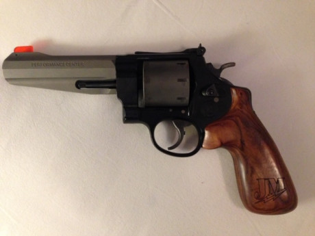 Vendo este gran Revolver de Competición se trata de un Smith-Wesson 357 MG-JM, modelo 327, PERFORMANCE 00
