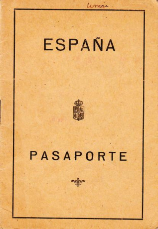  EN RECUERDO Y HOMENAJE A LOS QUE YA NO ESTÁN. 

Si pones en  GOOGLE   PASAPORTES EN LA MEMORIA  da igual 00