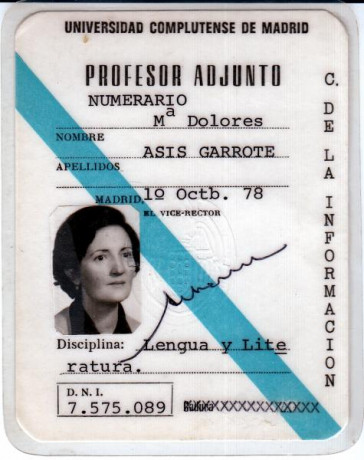  EN RECUERDO Y HOMENAJE A LOS QUE YA NO ESTÁN. 

Si pones en  GOOGLE   PASAPORTES EN LA MEMORIA  da igual 61