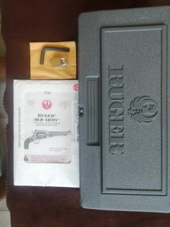 Se vende Revolver Ruger Old Army pavonado, de 8 pulgadas con elementos de puntería como los Cattleman, 00