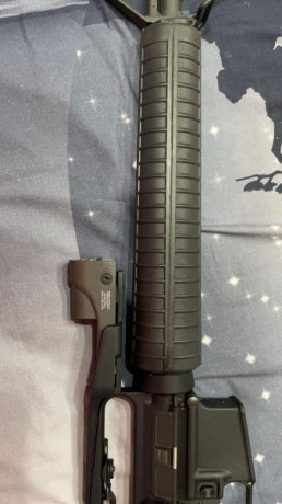 En venta rifle Ar15 marca Olimpic Mod MFR cañón pesado en calibre 222R, con visor Trijicon Reflex 1x24 01