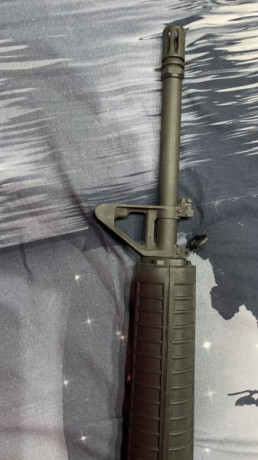 En venta rifle Ar15 marca Olimpic Mod MFR cañón pesado en calibre 222R, con visor Trijicon Reflex 1x24 11
